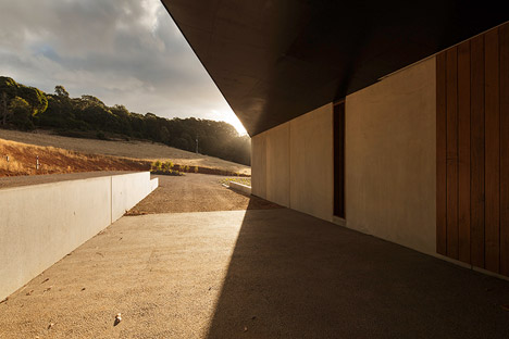House at Hanging Rock by Kerstin Thompson Architects