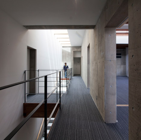 Katsuobushi Kumiai Office by Mizuno Architecture Design