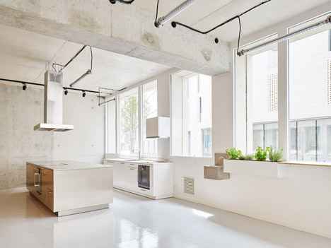 Kialatok by Septembre Architecture