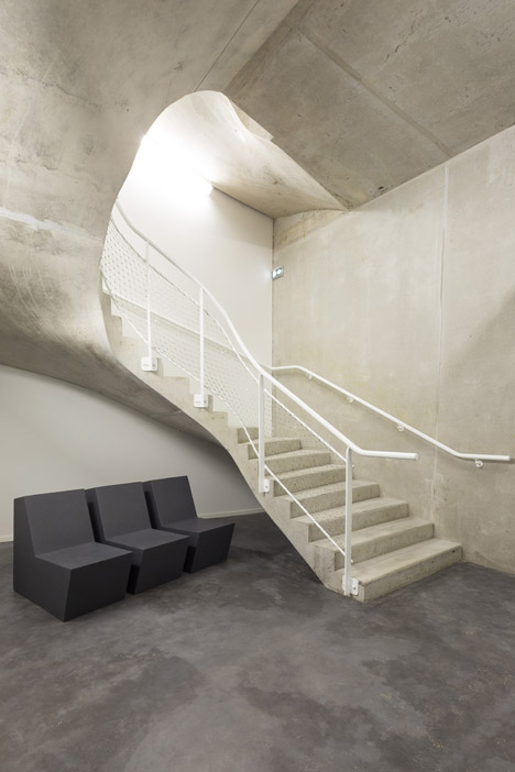 La Quintaine by Atelier King Kong