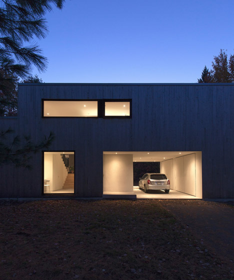Maison Terrebonne by La Shed Architecture