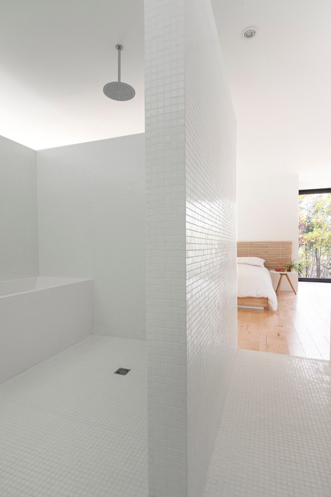Maison Terrebonne by La Shed Architecture