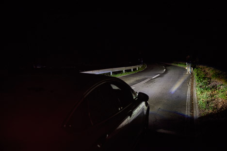 New Ford headlights threat detection can see roundabouts