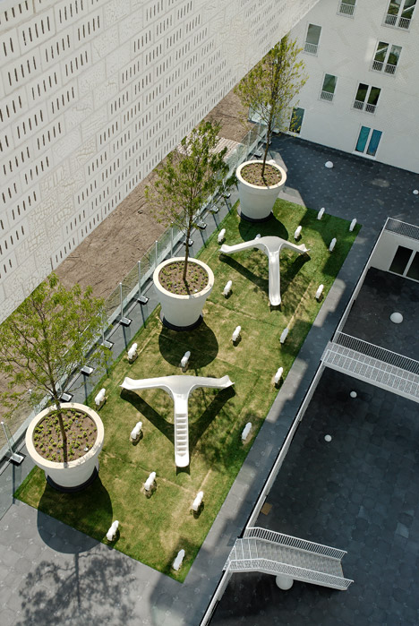 Parkrand housing Amsterdam by MVRDV