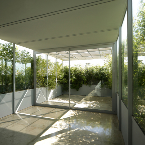 Piñeiro House by Adamo-Faiden