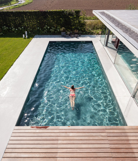 Poolhouse by Lieven Dejaeghere