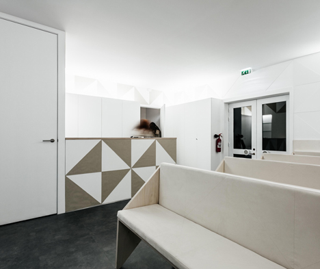 Dental clinic in Porto by Ren Pepe Arq.