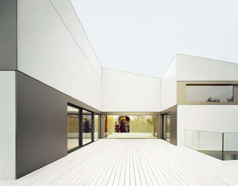 S3 House by Steimle Architekten