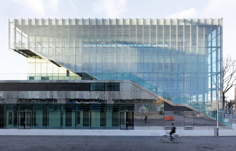 Jules Ladoumègue Sports Centre by Dietmar Feichtinger Architectes