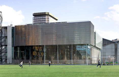 Jules Ladoumègue Sports Centre by Dietmar Feichtinger Architectes