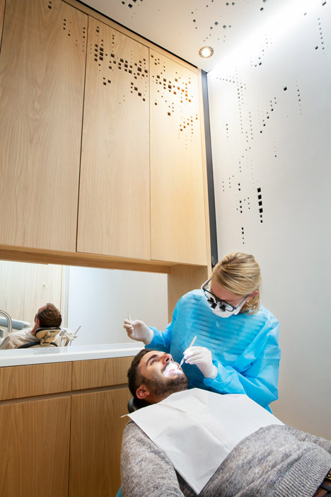 Studio Dental by Montalba Architects