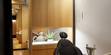 Studio Dental by Montalba Architects