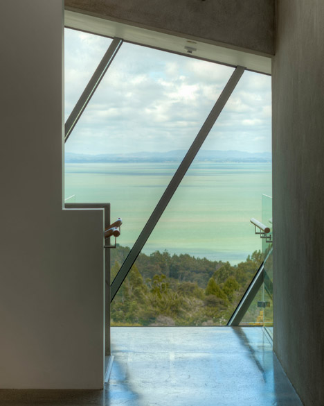 Te uru Waitakere Contemporary Gallery by Mitchell and Stout