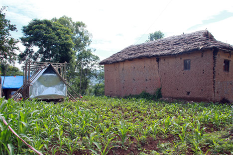 Temporary shelter for Nepal earthquake victims by Charles Lai and Takehiko Suzuki