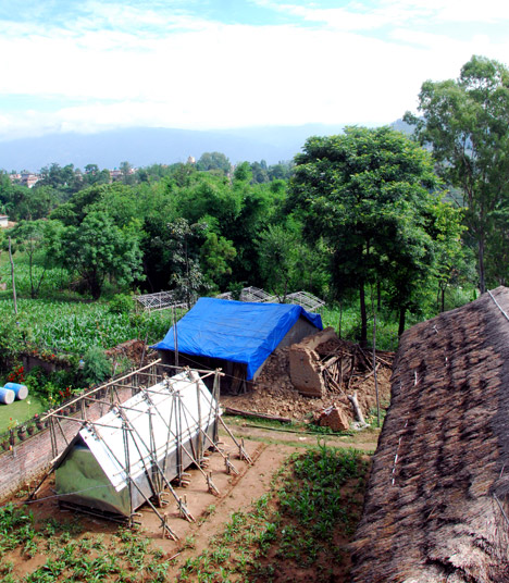 Temporary shelter for Nepal earthquake victims by Charles Lai and Takehiko Suzuki