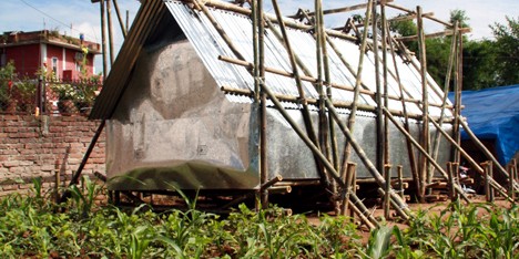 Temporary shelter for Nepal earthquake victims by Charles Lai and Takehiko Suzuki