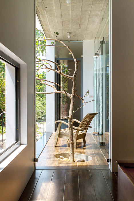 The-Shelter-by-Nha4-Architects_dezeen_468_9
