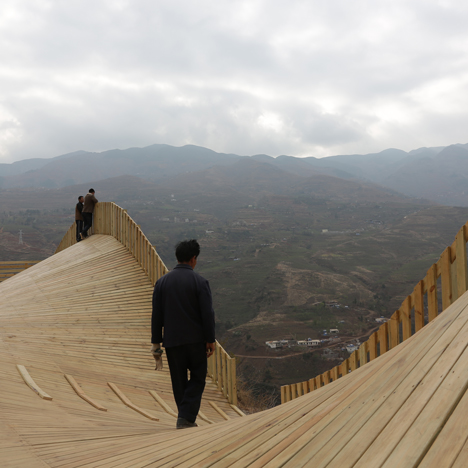 The Warp by John Lin and Olivier Ottevaere