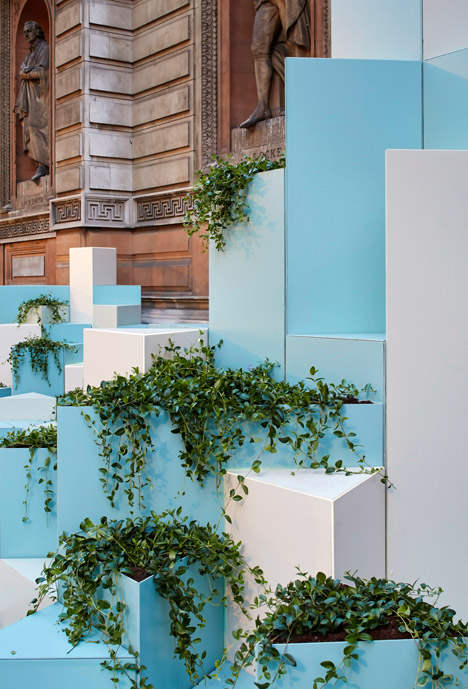 Unexpected Hill by SO? Architecture and Ideas at the Royal Academy of Arts