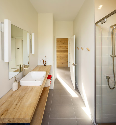 Val Des Monts by Christopher Simmonds Architect