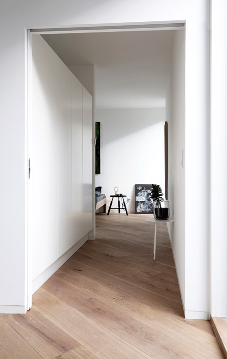 Villa One by EFFEKT