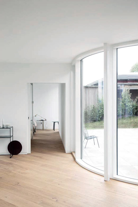 Villa One by EFFEKT