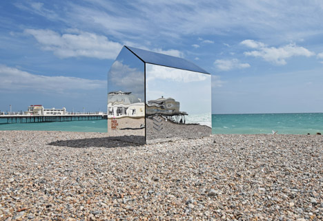 Worthing Beach by ECE Architecture