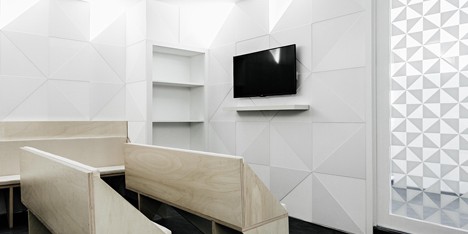 Dental clinic in Porto by Ren Pepe Arq.