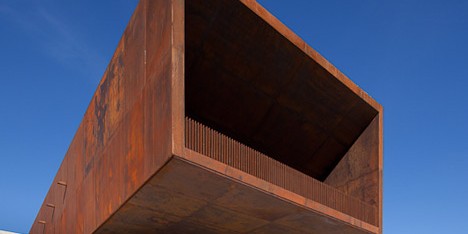 Centro Multiusos de Lamego by Barbosa Guimaraes