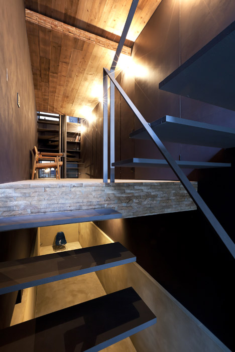 1.8 metre wide house by YUUA Architects & Associates