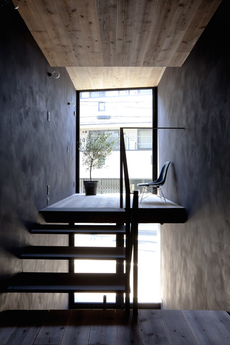 1.8 metre wide house by YUUA Architects & Associates