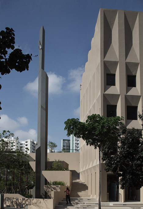 Al Islah Mosque by Formwerkz Architects