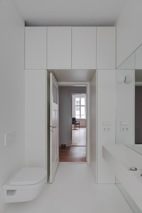 Berlin apartment interior by Atheorem