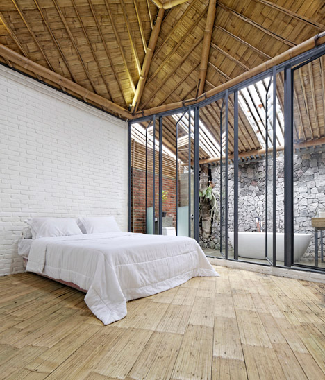 Dancing Mountain House Salatiga by Budi Pradono Architects