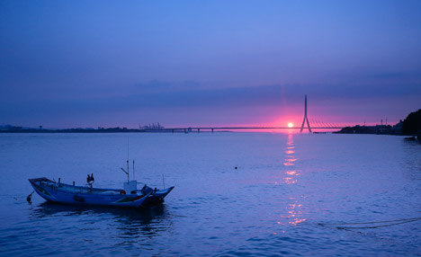 Danjiang Bridge by Zaha Hadid