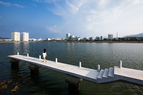 Dong-Da-Lakescape_MIA-Design-Studio_dezeen_468_8
