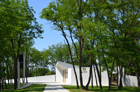 Funeral Home, Hungary by L.Art Architectural Office