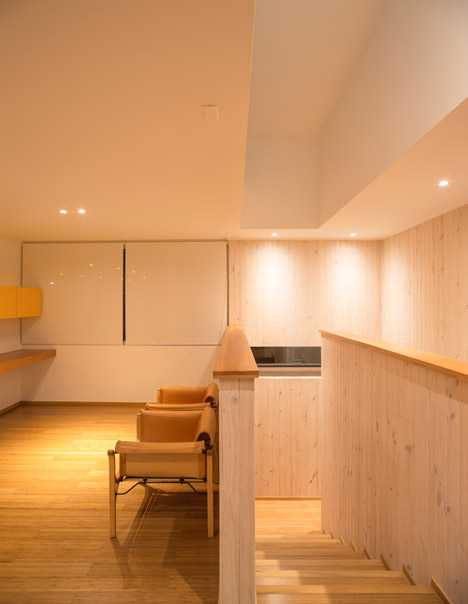 GB House by emA Arquitectos