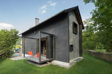 Holzhaus-am-Auerbach-by-Holiday-Architecture_dezeen_468_10