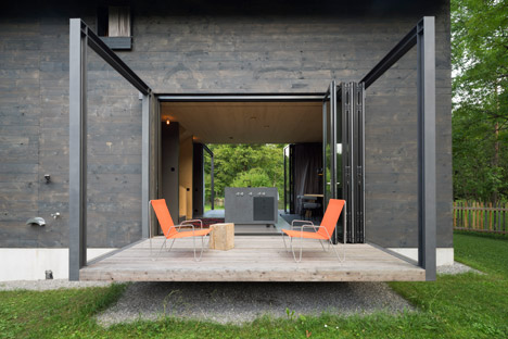 Holzhaus-am-Auerbach-by-Holiday-Architecture_dezeen_468_12