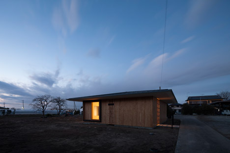 House in Fukaya by Nobuo Araki