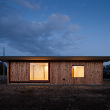 House in Fukaya by Nobuo Araki