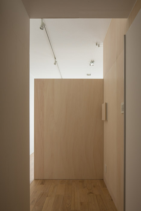 House in Nishi-honmachi by Shimpei Oda