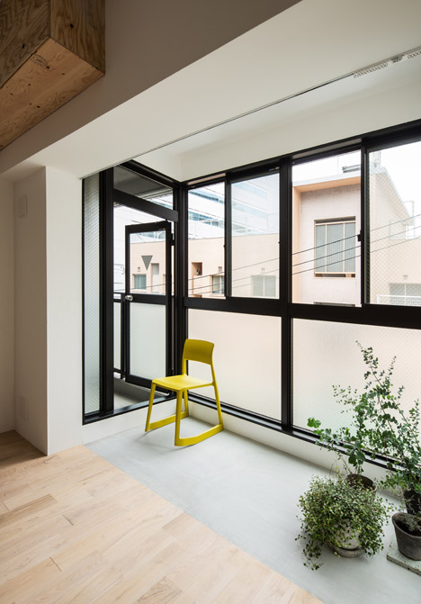 House in Nishi-honmachi by Shimpei Oda