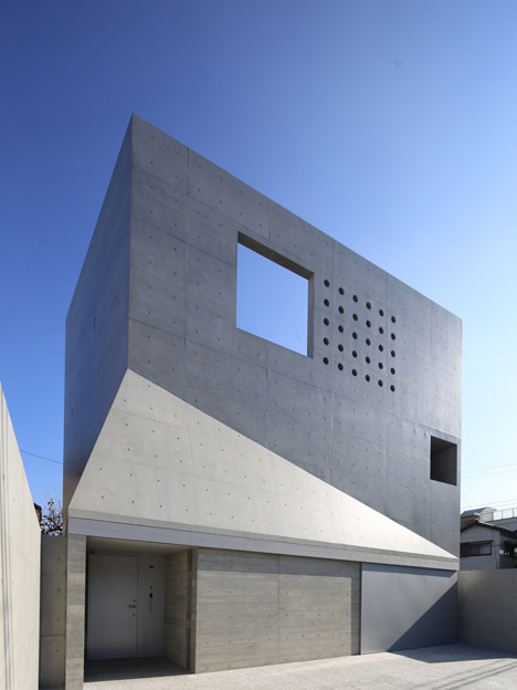 House in Tsudanuma by Fuse