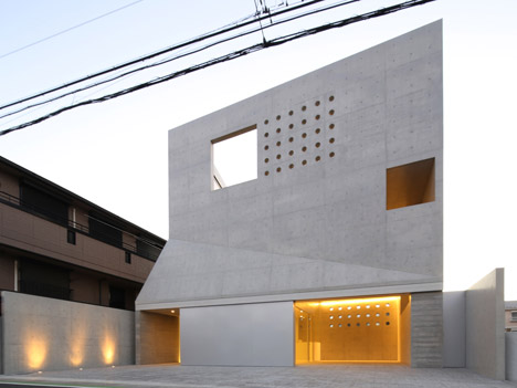 House in Tsudanuma by Fuse