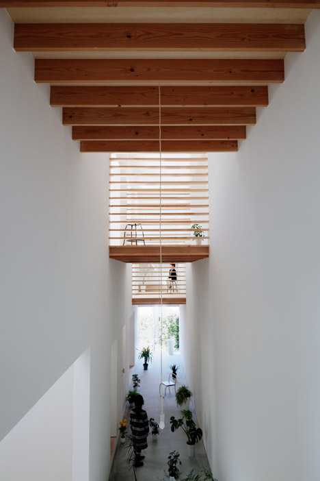 House-in-Yamanote-by-Katsutoshi-Sasaki_dezeen_468_6