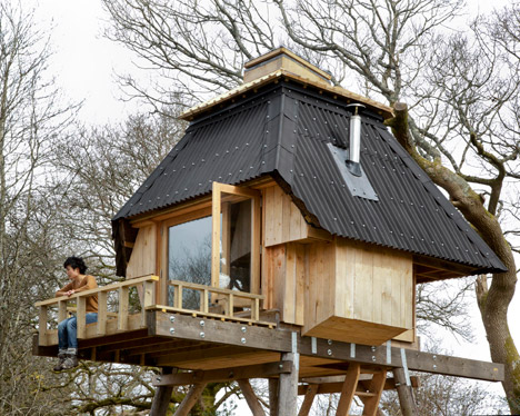 Hut on Stilts by Nozomi Nakabayashi