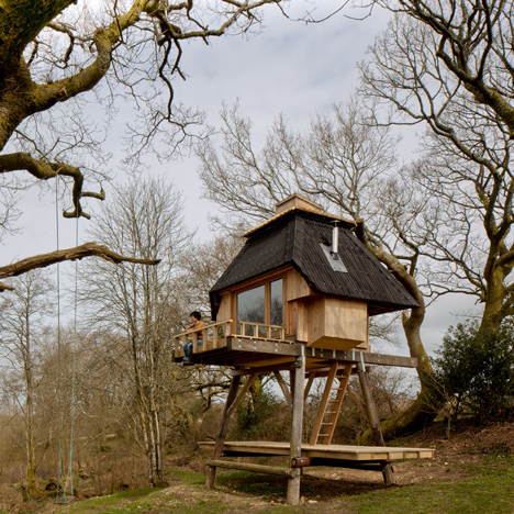 Hut on stilts by Nozomi Nakabayashi