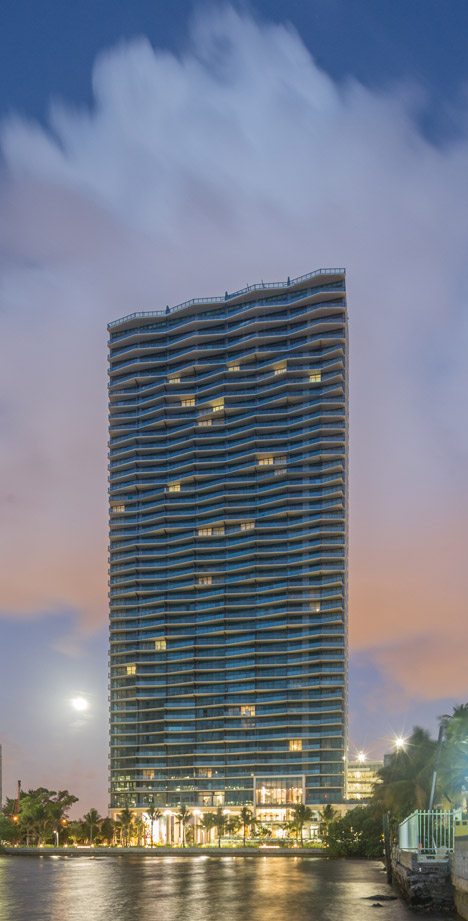 Icon-Bay-by-Arquitectonica-ext_dezeen_468_0